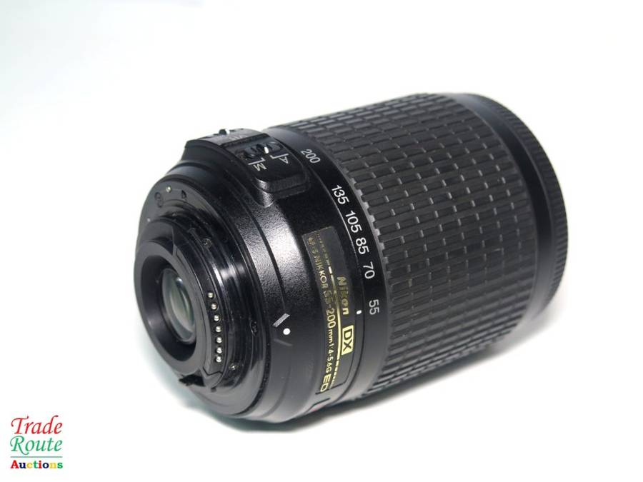 Nikon AF-S NIKKOR 55-200mm VR [ VIBRATION REDUCTION ] LENS