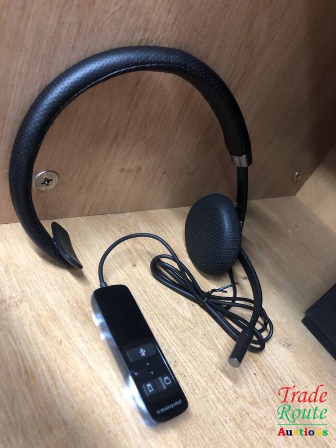 Plantronics Blackwire C710-M Mono Corded  USB Headset + Travel Case