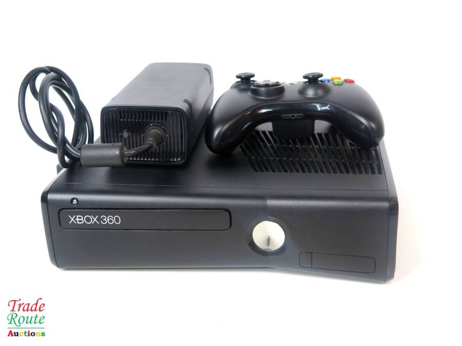 Microsoft Xbox 360 S Gaming Console + 1 Controller Model 1439
