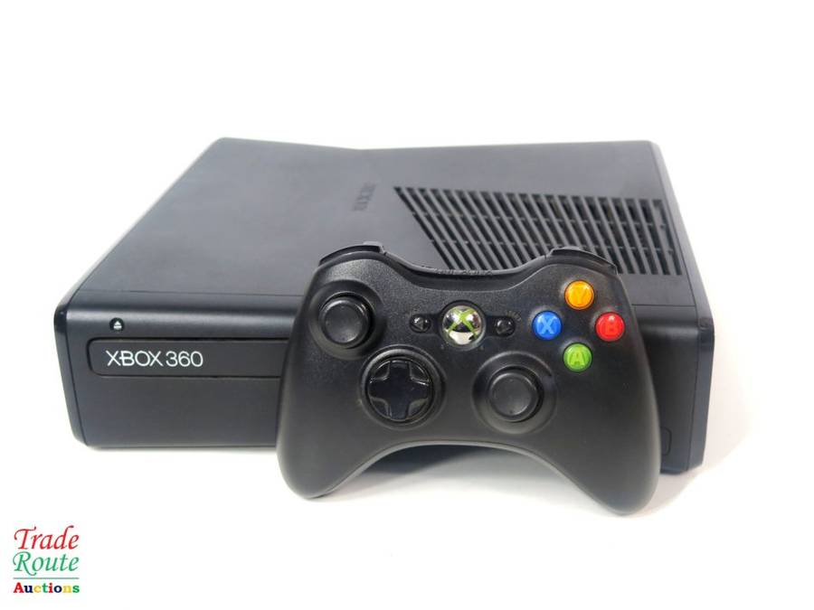 Microsoft Xbox 360 S Gaming Console + 1 Controller Model 1439