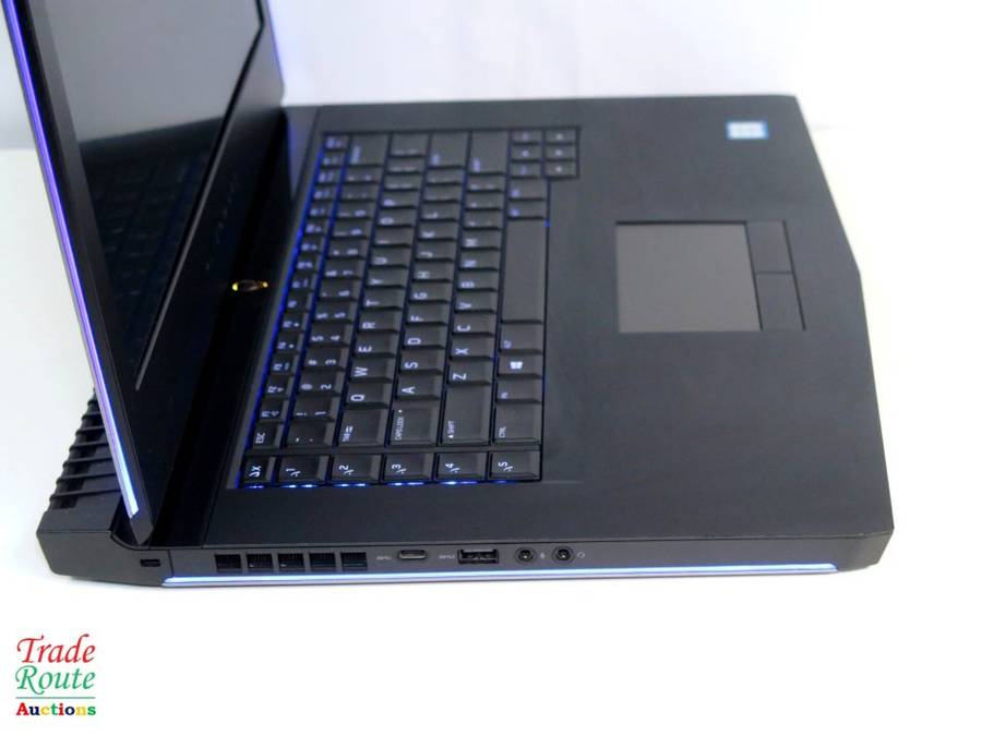 Alienware Gaming Laptop 15 R3 | Core i7 6700HQ 6th Gen 2.6Ghz | 16GB RAM | 1TB HDD - nVidia Graphics