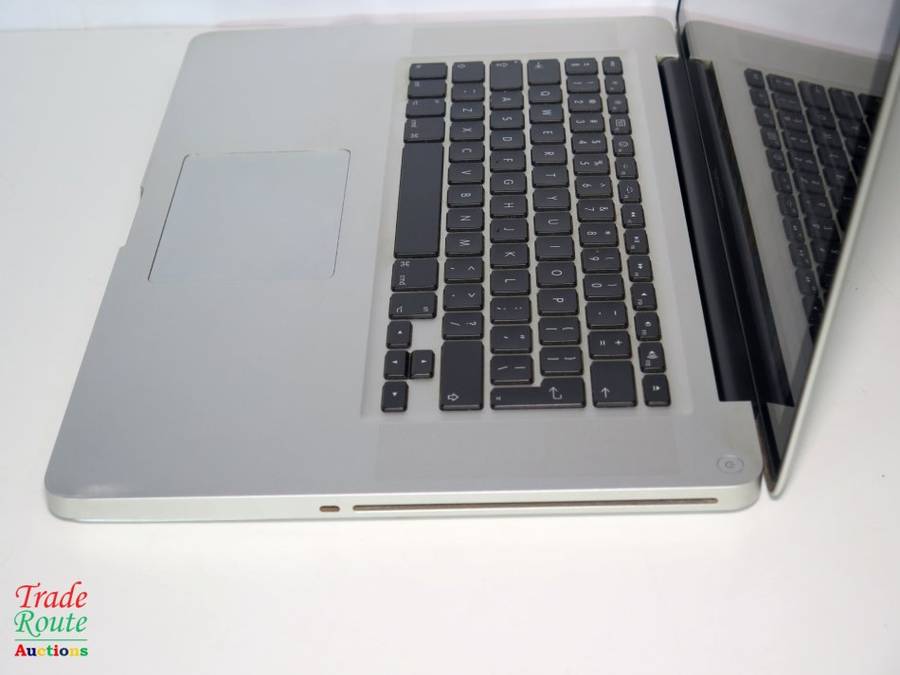 Apple MacBook Pro 15.4-inch | Core i7 2.0GHz | 6GB RAM | 500GB HDD