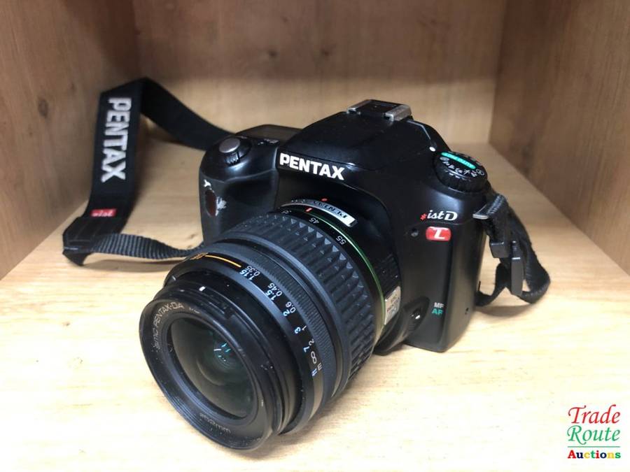 Pentax *ist DL DSLR Camera with 18-55 Lens Kit