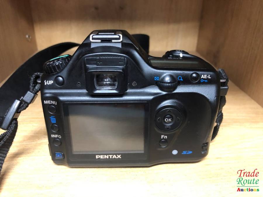 Pentax *ist DL DSLR Camera with 18-55 Lens Kit