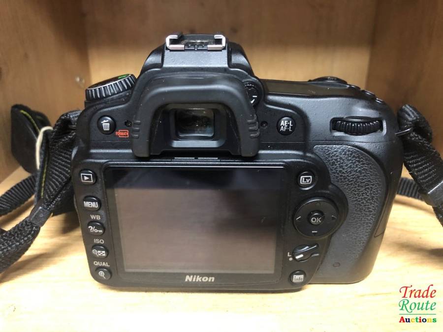 NIKON D90 PROFESSIONAL DSLR CAMERA BODY   ** NIKON **