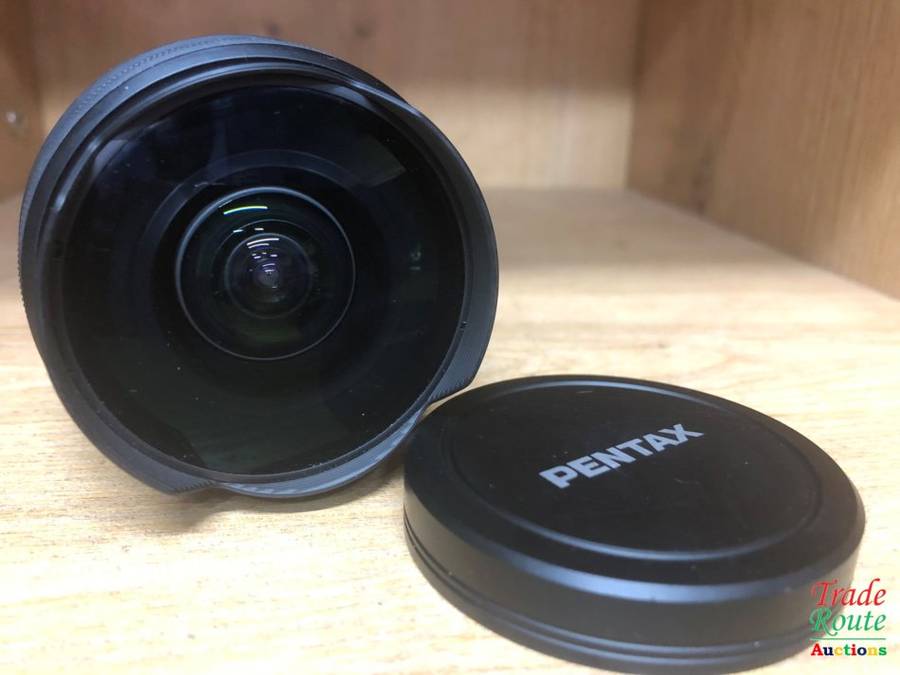 Pentax 10-17mm f/3.5-4.5 ED IF SMC P-DA Fish-Eye Lens