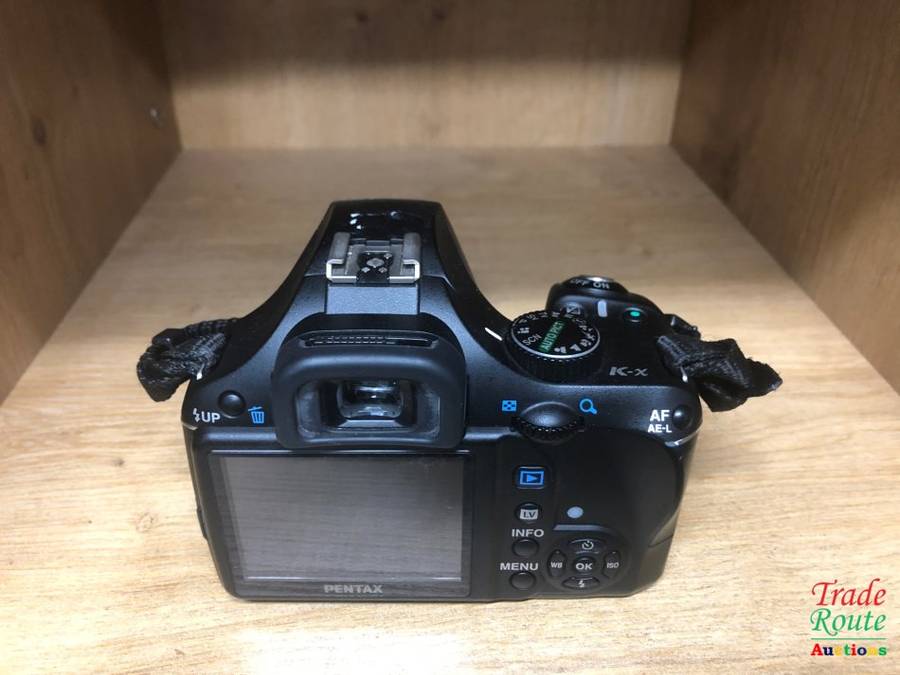 Pentax K-x Digital SLR Camera BODY only with 2.7-inch LCD