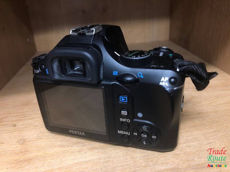 Pentax K-x Digital SLR Camera BODY only with 2.7-inch LCD