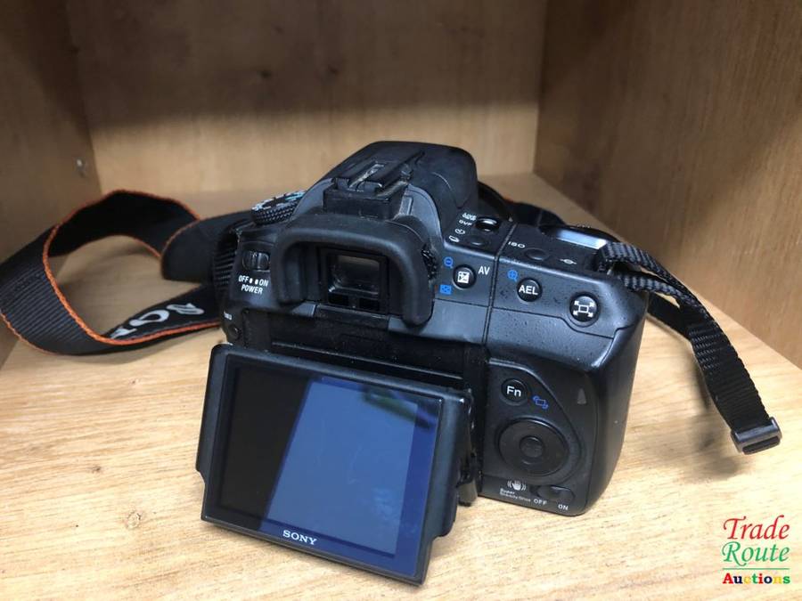 SONY ALPHA A300 DIGITAL CAMERA + 35-70 SONY LENS PROFESSIONAL CAMERA KIT