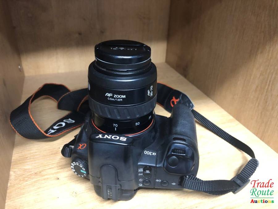 SONY ALPHA A300 DIGITAL CAMERA + 35-70 SONY LENS PROFESSIONAL CAMERA KIT