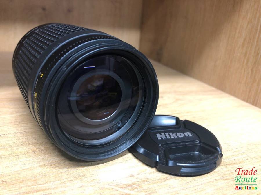 Nikon AF Nikkor 70-300mm f/4-5.6 G Telephoto Zoom lens for Nikon DSLR Cameras ( Nikon 70-300 lens )