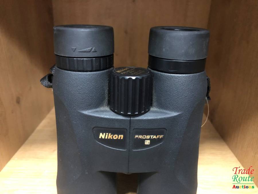 NIKON PROSTAFF 5 P511 10X50 Binoculars + Pouch