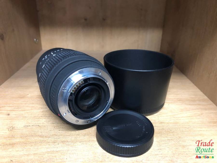 SIGMA DG 70-300mm Telephoto Zoom Lens [SONY MOUNT]