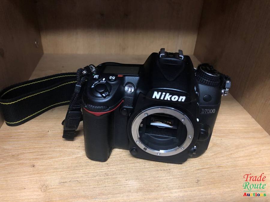 NIKON D7000 DSLR CAMERA Body (ONLY) 16.2 Megapixels