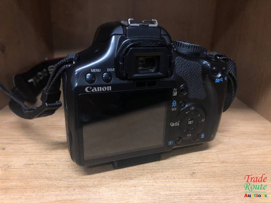 Canon EOS 450D DigitalSLR camera 12.2 Megapixels BODY ONLY