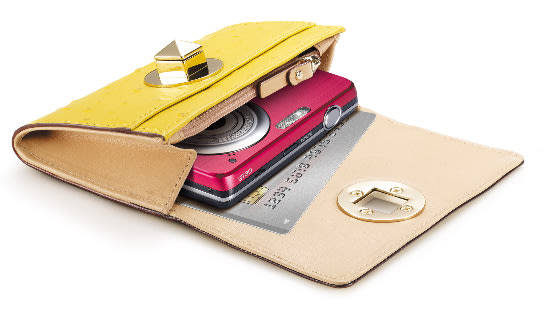 Samsung ST30 COMPACT DIGITAL CAMERA - PINK