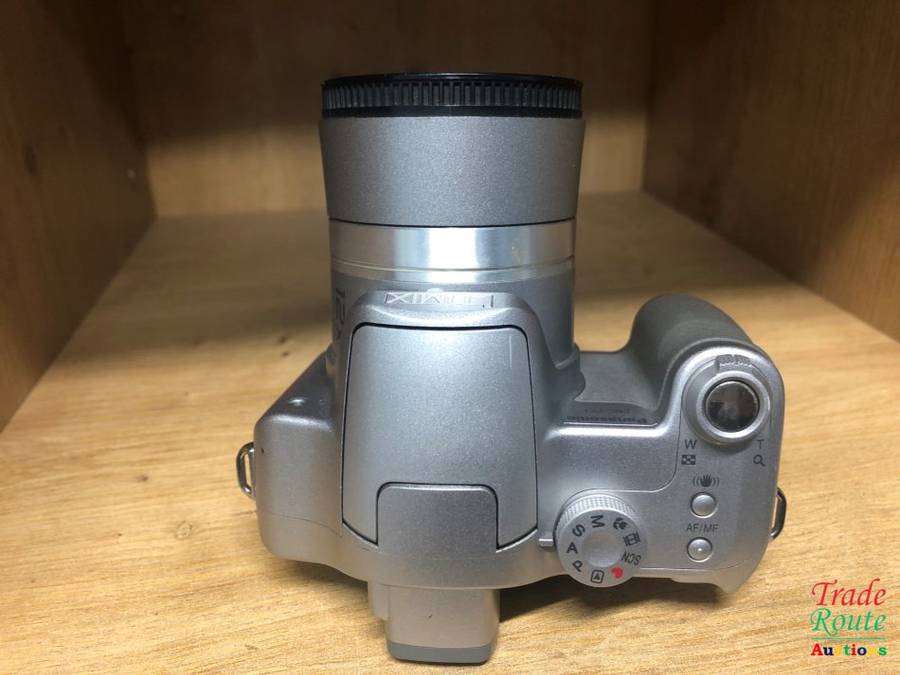 Panasonic Lumix DMC-FZ7, 6.0 Megapixel, 12x Optical/4x Digital Zoom, Digital Camera (Silver)