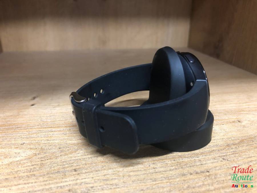 Samsung Gear S2 SMARTWATCH - SM-R720 Watch