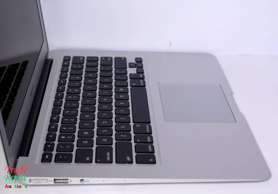 2017 MacBook Air 13.3-inch | Core i5 1.8GHz | 8GB RAM | 128GB SSD MACBOOK AIR 13 INCH