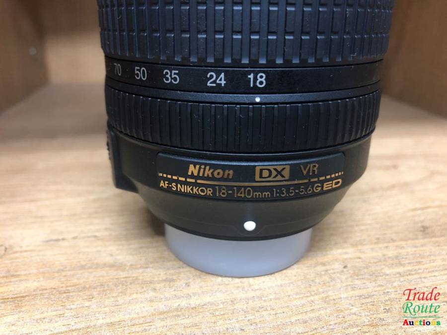 Nikon 18-140mm f/3.5-5.6G ED VR AF-S DX NIKKOR Telephoto & Wide Angle Zoom Lens for Nikon DSLRs