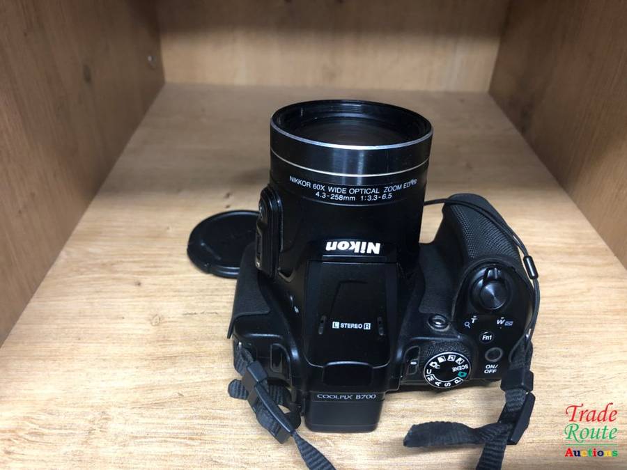 Nikon COOLPIX B700 20.2 MP 60x Opt Zoom Super Telephoto NIKKOR 4K UHD Digital Camera