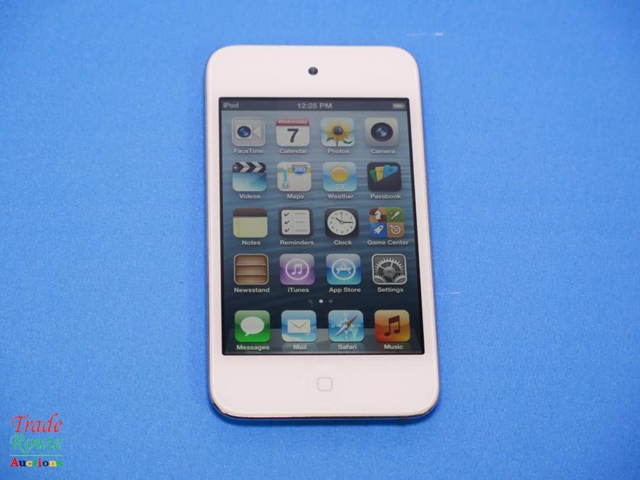 Apple iPod Touch 4th Generation White | 8GB Retina Display | MD057BT/A | A1367