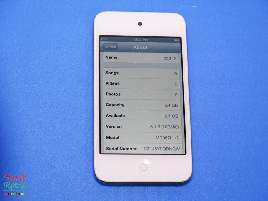 Apple iPod Touch 4th Generation White | 8GB Retina Display | MD057BT/A | A1367