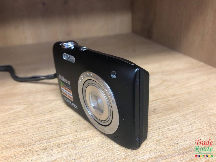 Nikon Coolpix S2800 20.1 MP Point & Shoot Digital Camera with 5X Optical Zoom