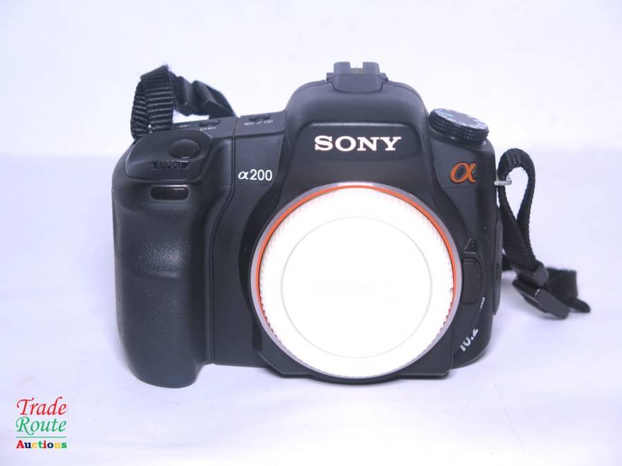 SONY ALPHA A200 DSLR PROFESSIONAL DIGITAL CAMERA BODY  [FOREIGN LANGUAGE MENU]