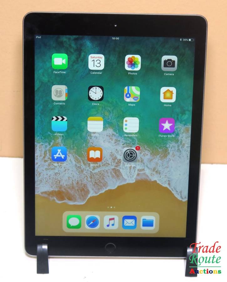 Apple iPad (5th Gen) 9.7 Inch 32GB  - TouchScreen Tablet