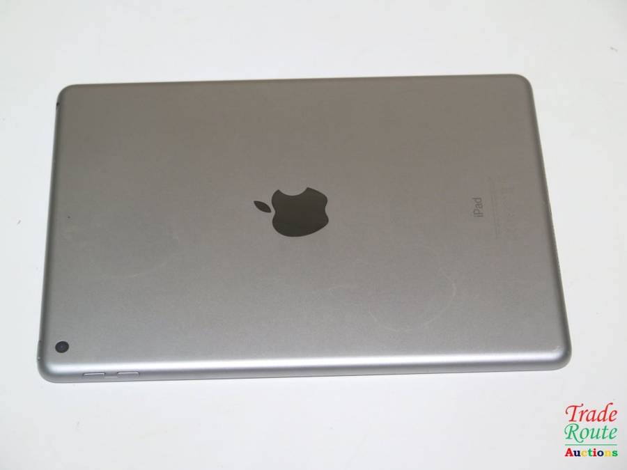 Apple iPad 5th Gen | MP2F2HC/A | WiFi | 32GB | SPACE GREY | A1822 RETINA 9.7 inch TouchScreen Tablet