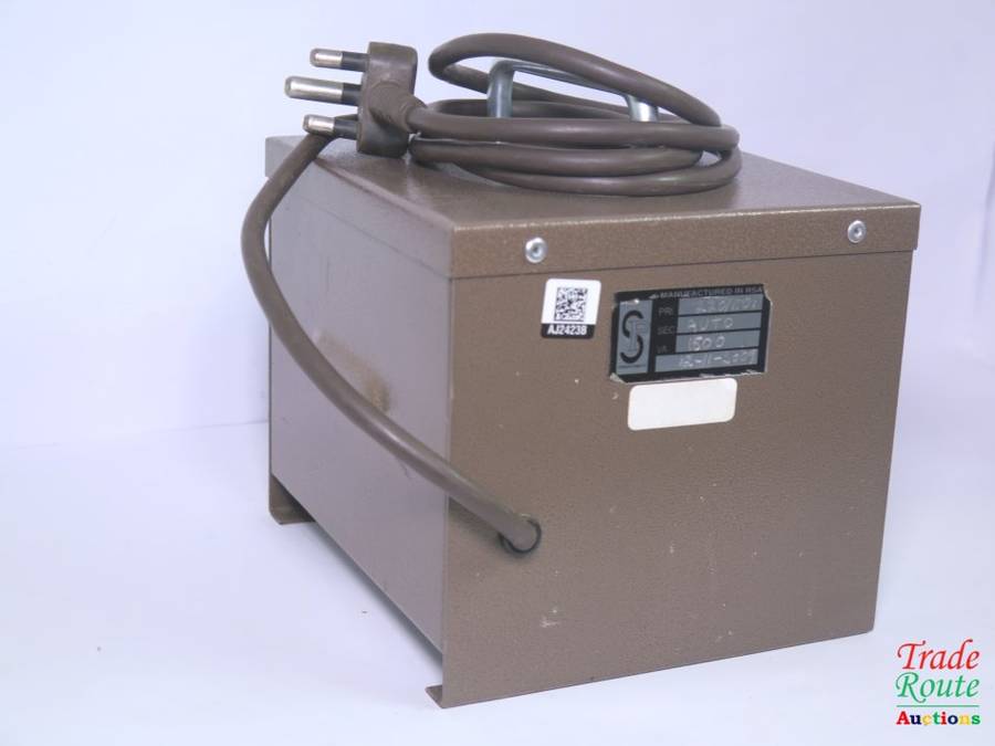 STEP-DOWN TRANSFORMER 220V TO 110V