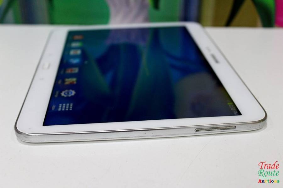 Samsung Galaxy Tab  White - GT-P521 - Touch Screen Tablet 16GB