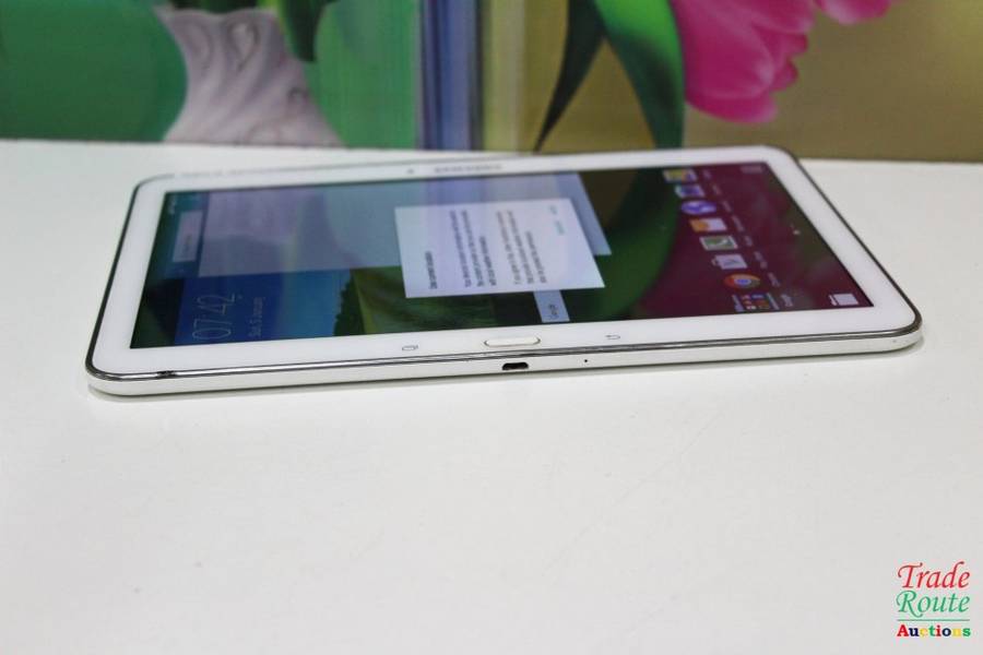 Samsung 16GB Galaxy Tab 4 Multi-Touch 10.1 inch Tablet (White)