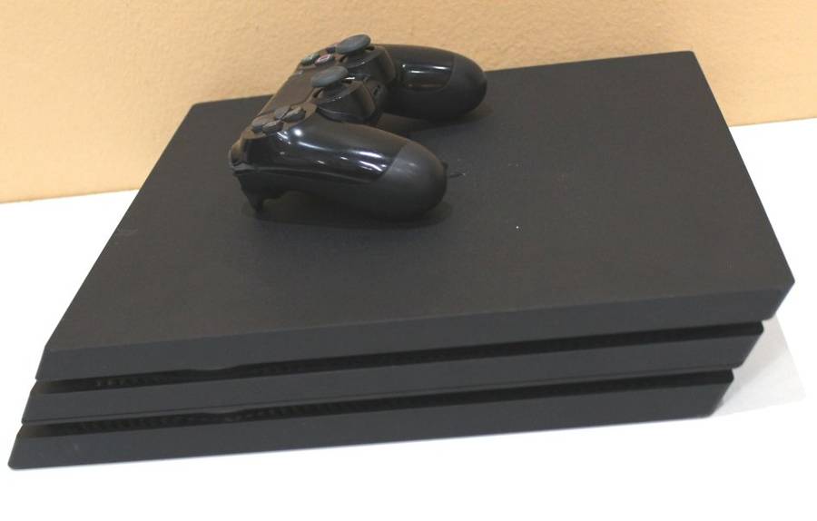 Sony Playstation 4 Console Pro 1TB [CUH-7016b] PS4 PRO + 1 Wireless Controller