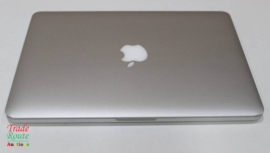 Apple MacBook Pro 13.3-inch  | Core i5 2.4GHz | 4GB RAM | 128GB SSD  ** RETINA DISPLAY * LATE 2013