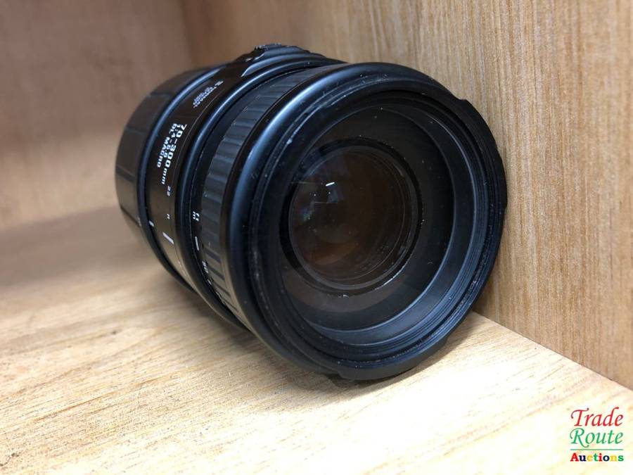 Sigma 70-300mm 4-5.6 DL Macro Lens for Pentax