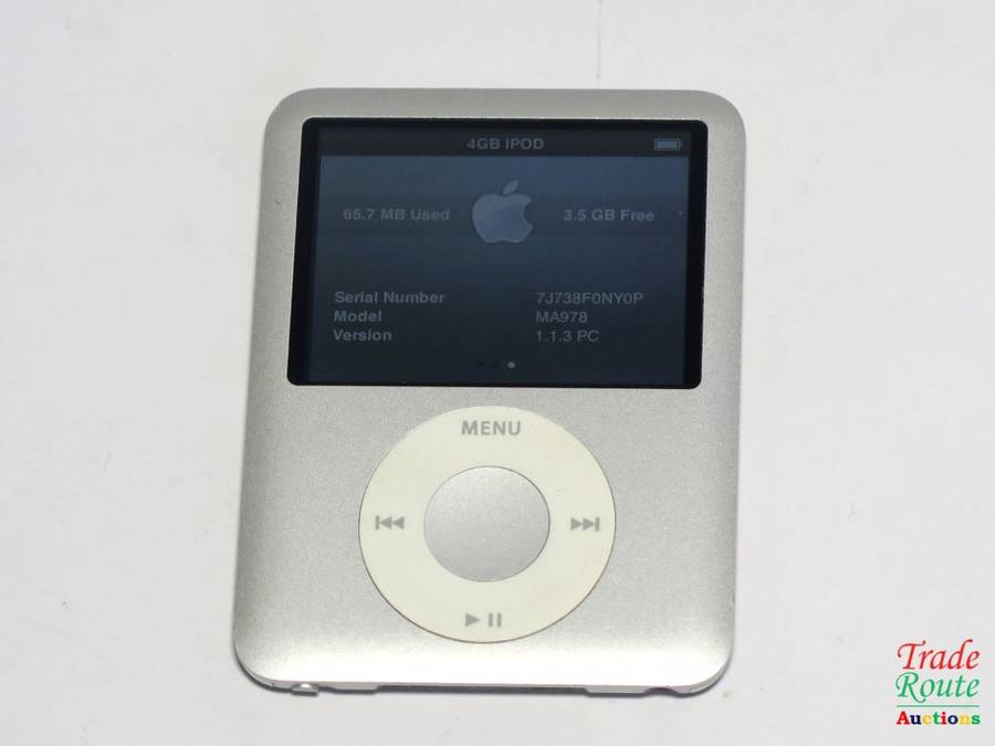 Apple iPod Nano | Silver | 4GB | 3rd Generation | MA978