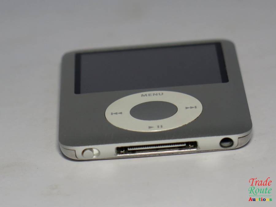 Apple iPod Nano | Silver | 4GB | 3rd Generation | MA978