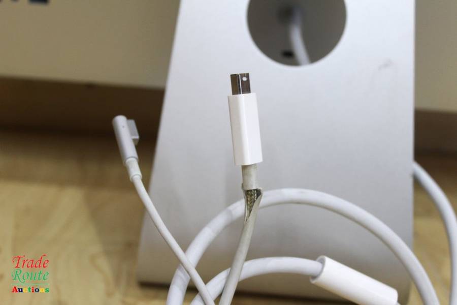 Apple Thunderbolt Cinema Display LED (27-Inch) Monitor | A1407 | 2560 X 1440 Resolution Apple Screen