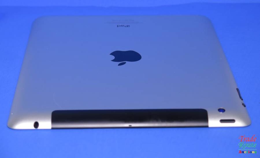 IPAD 4 FOR SPARES OR REPAIR - Activaction lock - IPAD4 A1460