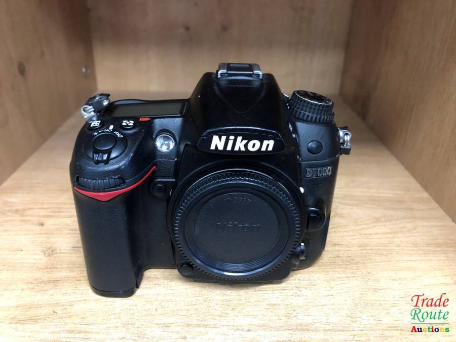 NIKON D7000 DSLR CAMERA Body (ONLY) 16.2 Megapixels - Shutter count only < 220