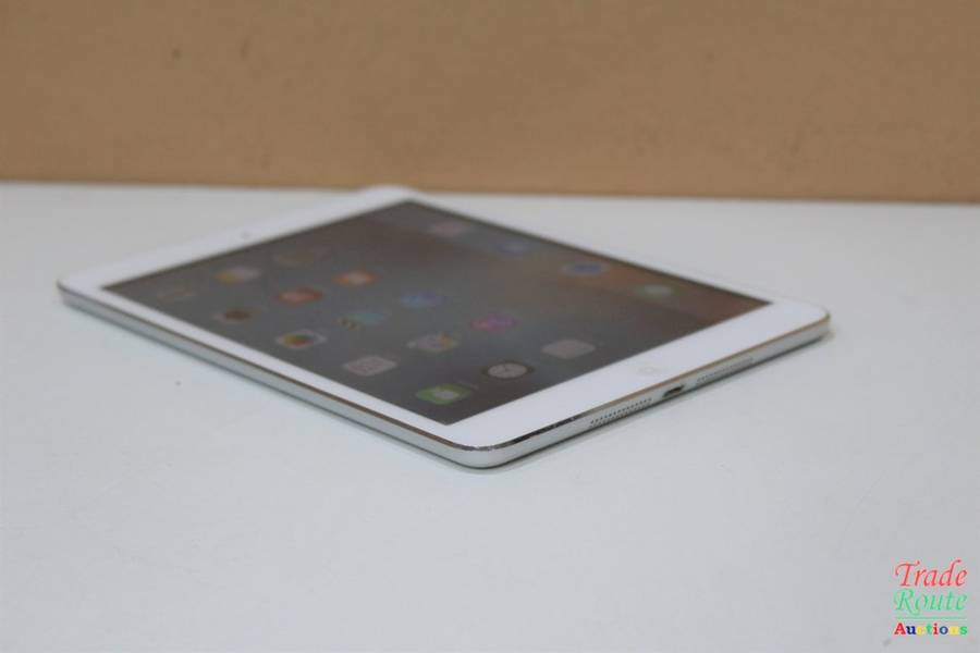 IPAD MINI 1 | 32GB | A1432| MD532HC/A| 7.9 inch Tablet * iPad Mini*