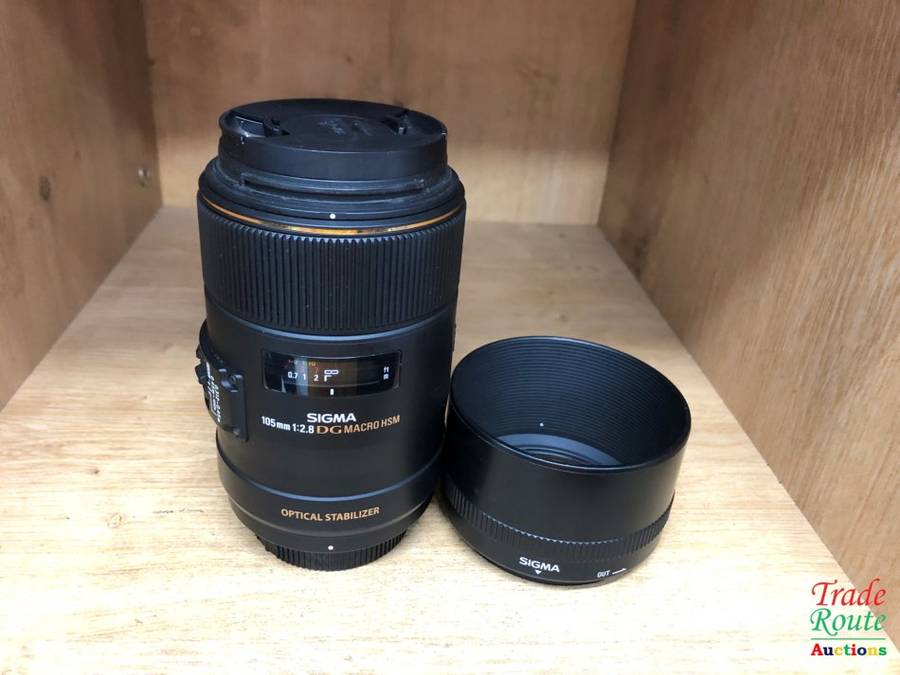 Sigma 105mm f2.8 EX DG OS HSM Macro Lens [ NIKON MOUNT ]