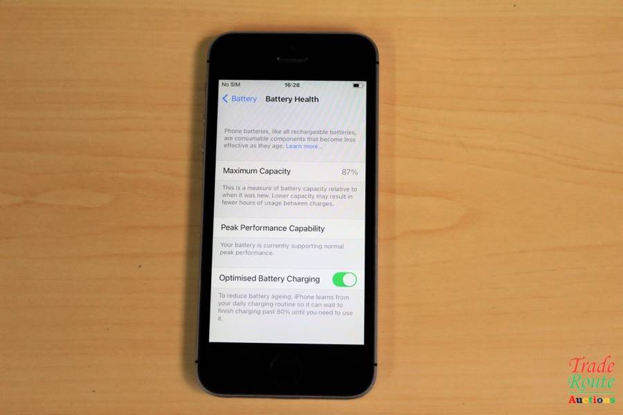 APPLE IPHONE SE | FLLN2SO/A | A1723 | FINGERPRINT ID | SMART PHONE