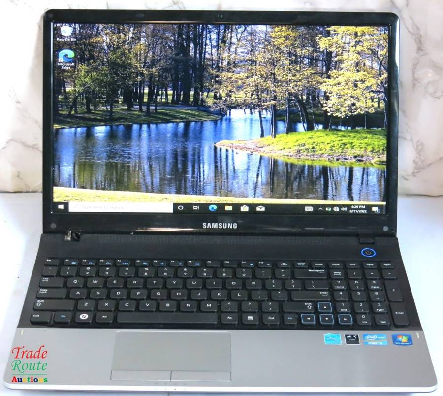 Samsung 300E4A 15.6" Laptop - Core i5 2450M 2.5GHz - 4GB RAM - 750GB RAM - Faulty Battery