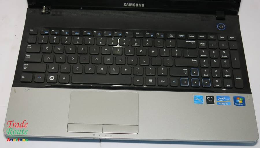 Samsung 300E4A 15.6" Laptop - Core i5 2450M 2.5GHz - 4GB RAM - 750GB RAM - Faulty Battery