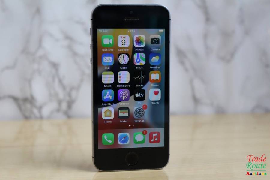 APPLE IPHONE SE | FLLN2SO/A | A1723 | FINGERPRINT ID | SMART PHONE