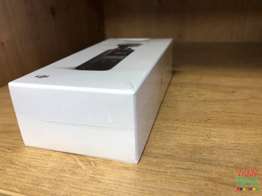 DJI Osmo Pocket OT110 - Handheld 3-Axis Gimbal Stabilizer with  Camera 12 MP 1/2.3 CMOS 4K60 Video