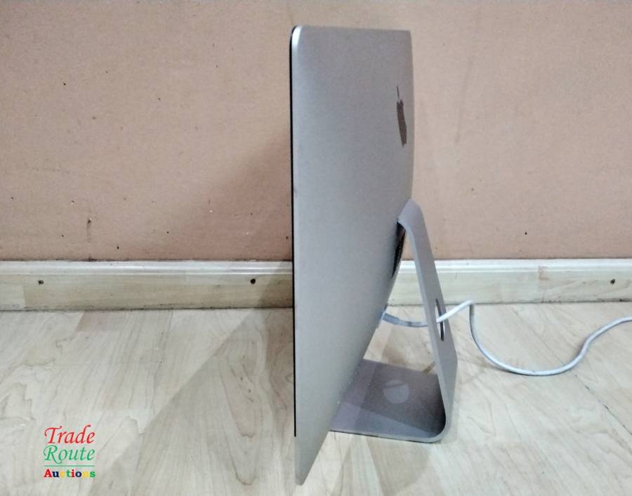 2015 Apple iMAC | 21.5 INCH | Core i5 1.6GHz | 8GB RAM | 1TB HDD  ** ULTRASLIM Cracked Outer Glass